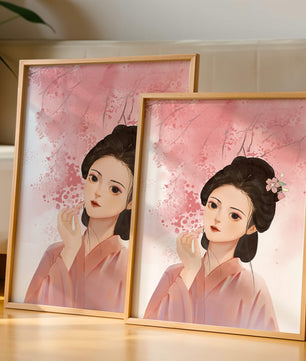 Femme japonaise traditionnelle avec des fleurs de cerisier roses en arrière-plan