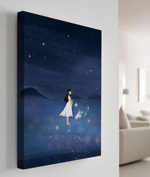 Niña en vestido blanco mirando al cielo estrellado