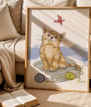 Adorable Kitten Playing with Yarn and Watching Butterfly - Mi tienda