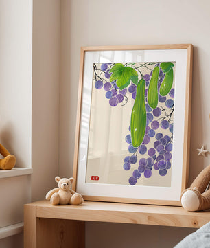 Ilustración de uvas y pepino con colores vibrantes y hojas