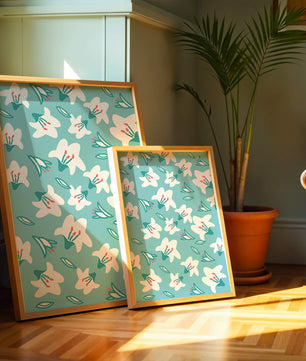Motif floral avec des lys blancs sur un fond turquoise