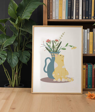 Ilustración de un gato sentado junto a un jarrón floral