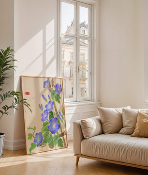Obra floral delicada con glorias matutinas azules vibrantes