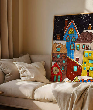 Farbenfrohe Winterstadtlandschaft mit schneebedeckten Häusern im Cartoon-Stil