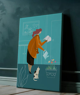 Mujer regando flores con un gato en un interior moderno