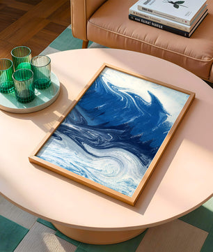 Pintura abstracta de ola oceánica azul y blanca con patrones giratorios