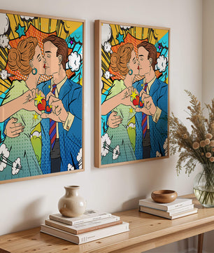 Ilustración de estilo pop art romántico de una pareja besándose con elementos cómicos
