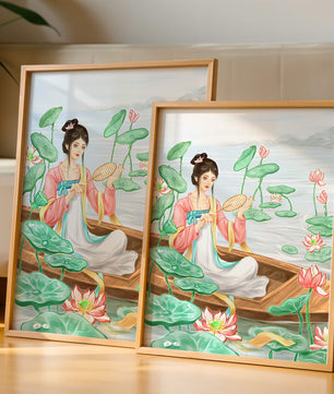 Femme élégante en tenue traditionnelle assise dans une barque parmi des fleurs de lotus