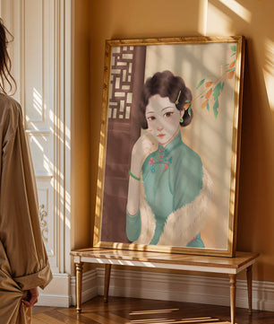 Elegante retrato de una mujer con atuendo tradicional y accesorios de jade