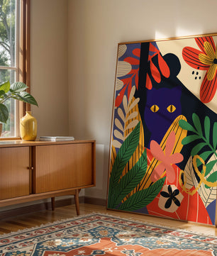 Ilustración abstracta colorida con un gato y patrones florales