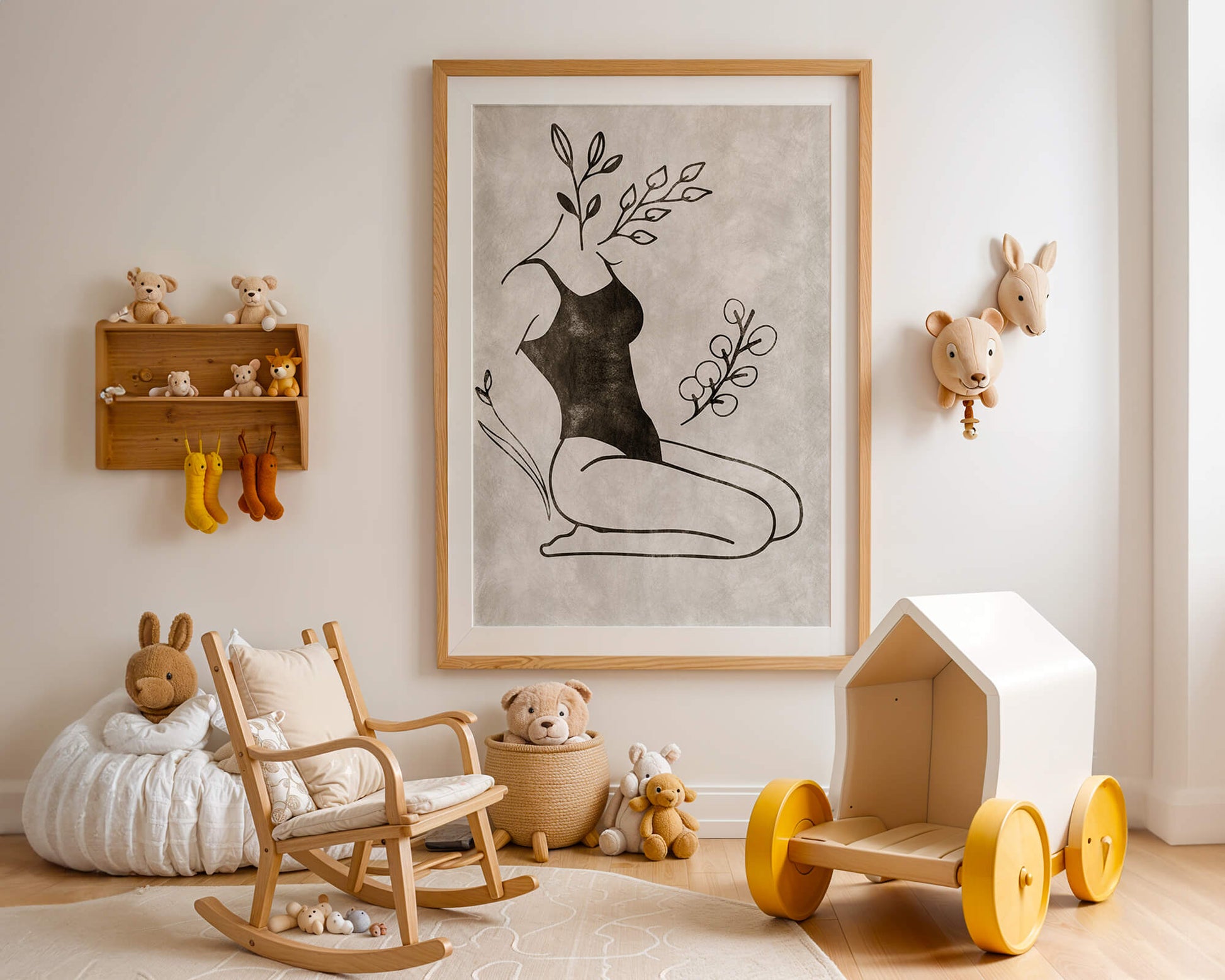 Mujer abstracta con elementos botánicos en estilo minimalista