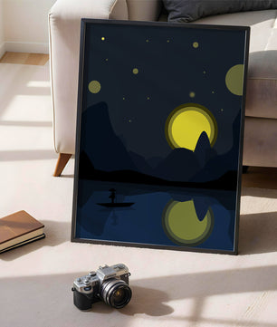 Paisaje nocturno sereno con río iluminado por la luna y bote silueteado