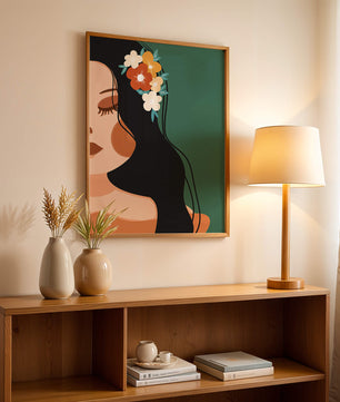 Elegante Illustration einer Frau mit floralem Haarteil