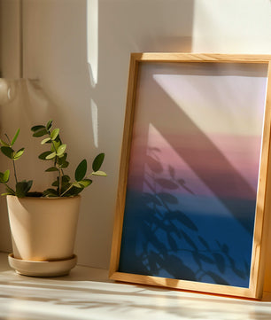 Atardecer abstracto y tranquilo sobre el océano con cielo degradado