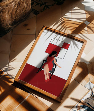 Mujer abstracta en vestido rojo sentada en una silla con arte geométrico en la pared