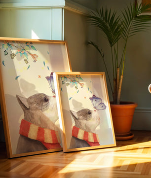 Cat Staring at Butterfly with Floral Elements - Mi tienda