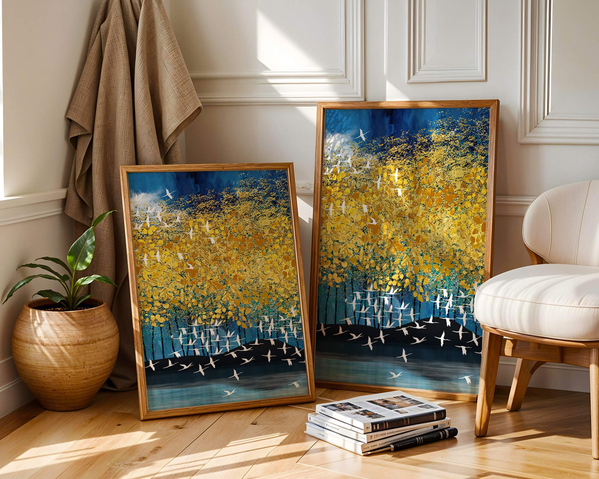 Paisaje abstracto con follaje dorado y pájaros volando