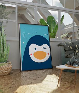 Pingüino animado juguetón sobre un fondo azul caprichoso