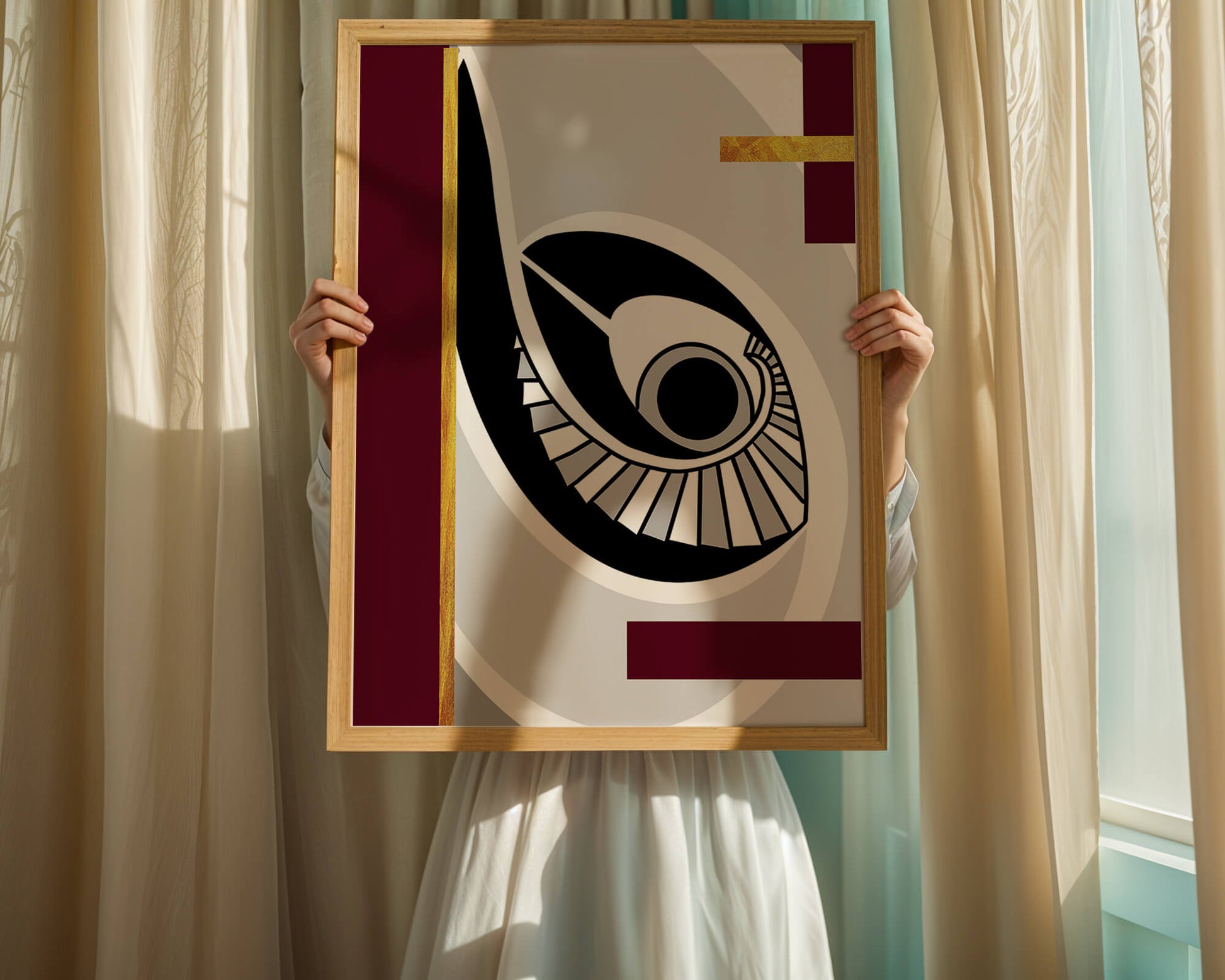 Arte geométrico abstracto con motivo de ojo y detalles dorados