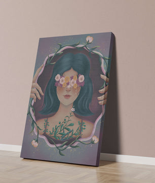 Portrait enchanteur d'une femme aux yeux floraux et aux cheveux noirs