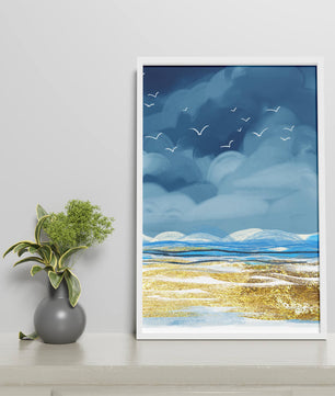 Meereslandschaft mit Vögeln in einer leuchtenden Blau- und Goldpalette