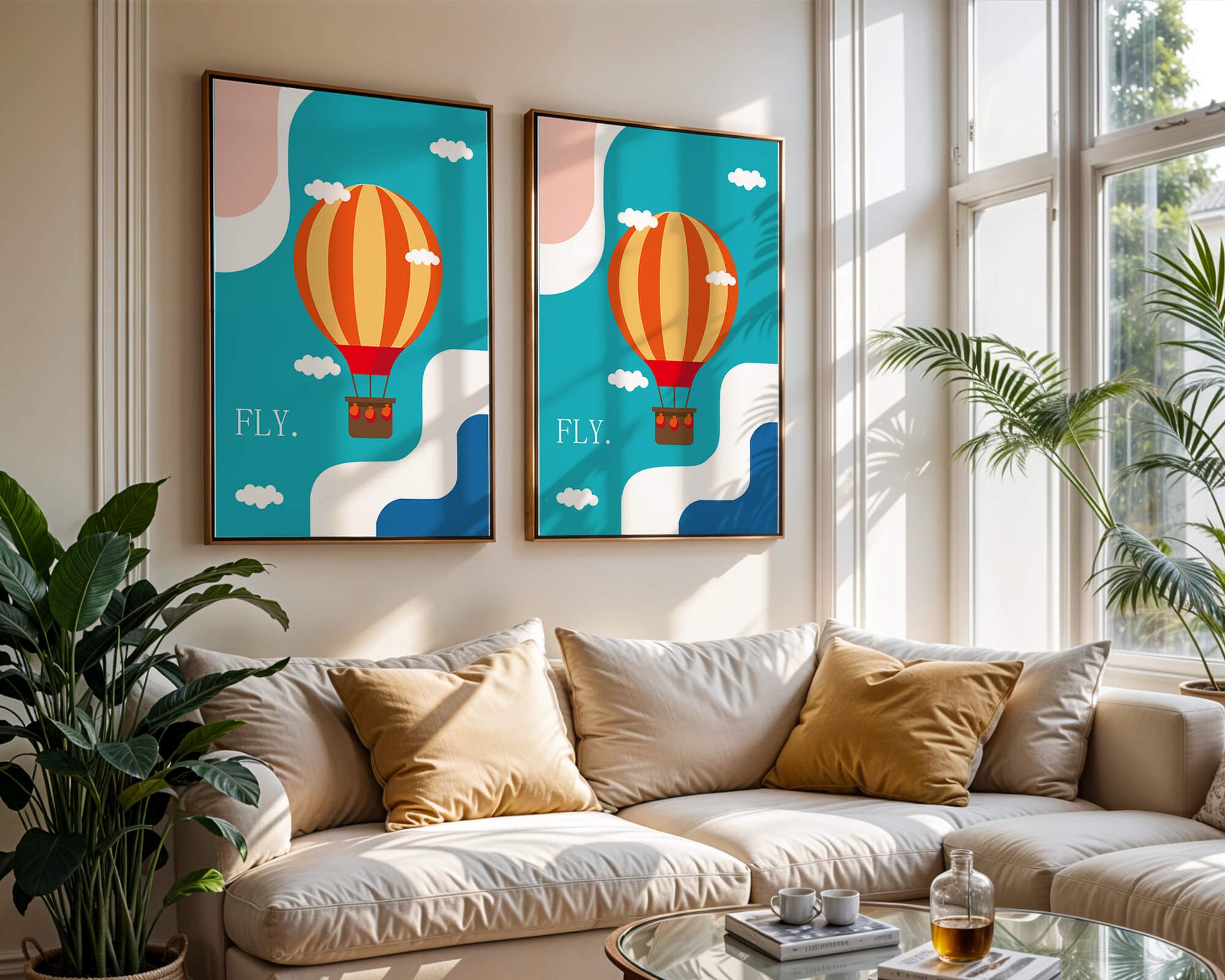 Bunte Heißluftballon-Illustration mit Wolken und abstrakten Formen
