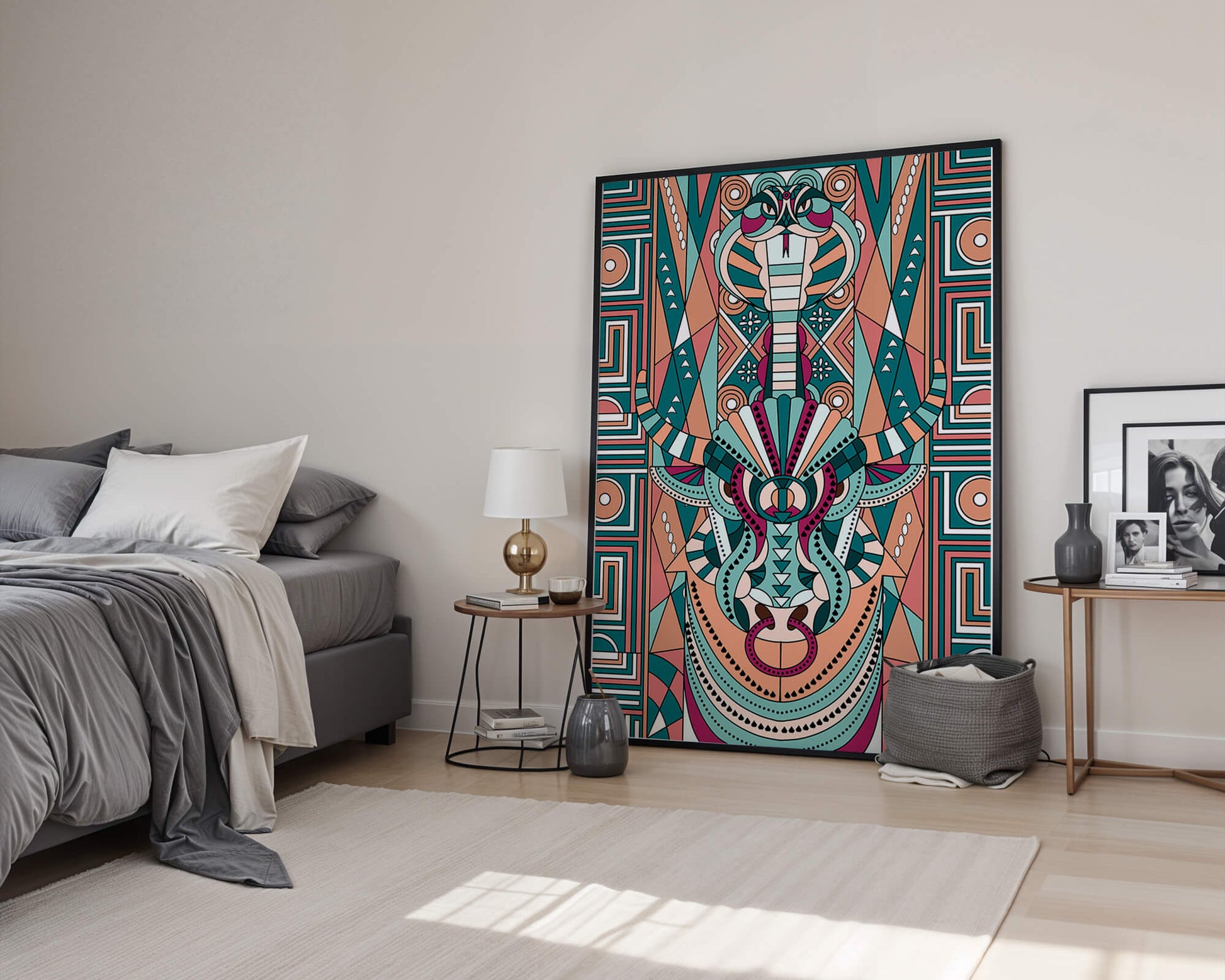 Patrón geométrico de animales con toro y cobra en colores vibrantes