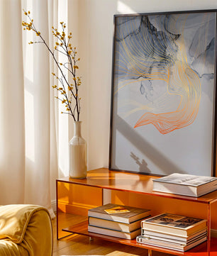 Elegantes abstraktes Design mit fließenden goldenen und orangefarbenen Linien auf blauem Hintergrund