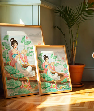 Femme élégante en tenue traditionnelle assise dans une barque parmi des fleurs de lotus