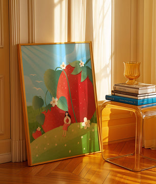 Paysage serein avec d'énormes fraises et une femme dans une prairie en fleurs