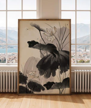 Ilustración botánica serena con flores de loto y libélulas