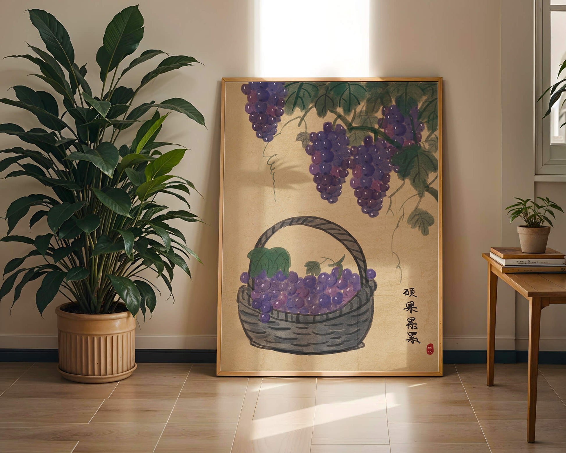 Cesta de uvas con hojas de parra al estilo tradicional