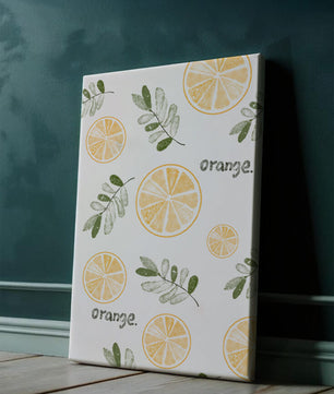 Motif avec des tranches d’orange et des feuilles vertes