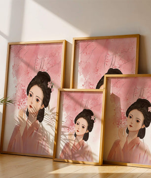 Femme japonaise traditionnelle avec des fleurs de cerisier roses en arrière-plan