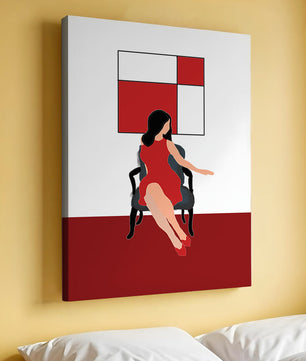 Mujer abstracta en vestido rojo sentada en una silla con arte geométrico en la pared