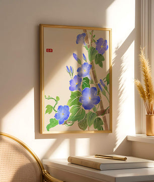Obra floral delicada con glorias matutinas azules vibrantes