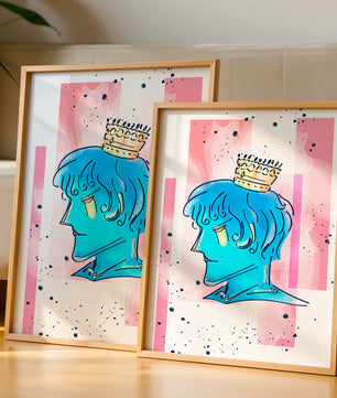 Illustration artistique d’un personnage au visage bleu avec une couronne dorée sur un fond abstrait