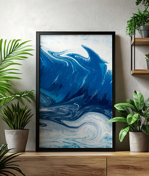 Pintura abstracta de ola oceánica azul y blanca con patrones giratorios