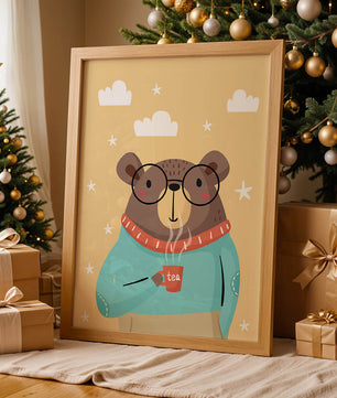 Ilustración de un oso acogedor disfrutando del té con gafas