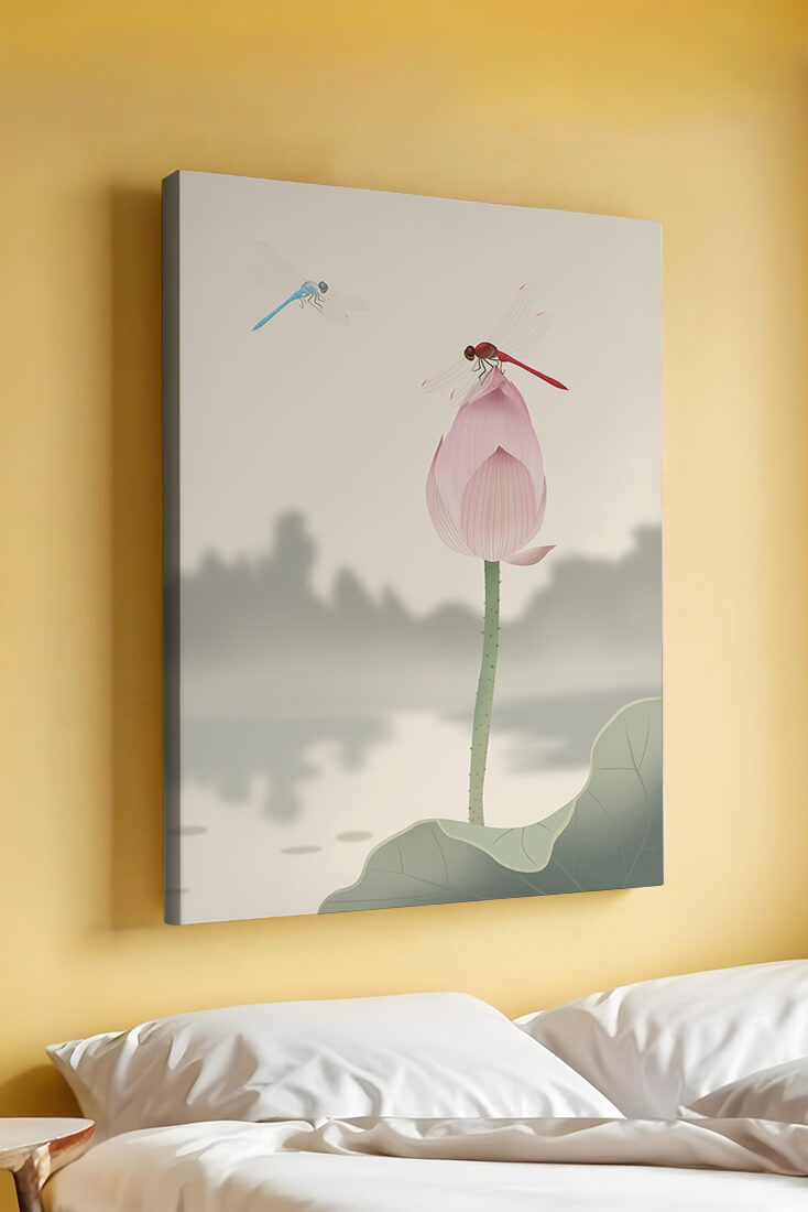 Libélulas sobre un capullo de loto con paisaje sereno