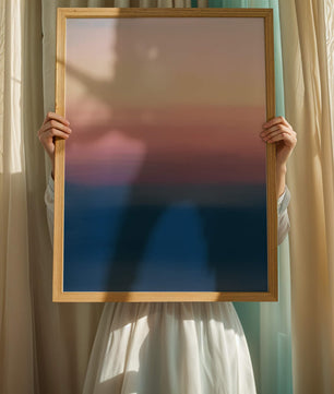 Atardecer abstracto y tranquilo sobre el océano con cielo degradado