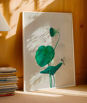Lotus Flower and Dragonfly with Watercolor Effect - Mi tienda