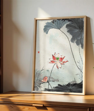 Aquarell Lotusblüte mit Seerosenblättern in ruhiger Szene