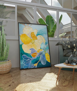Arte floral abstracto con detalles dorados y tonos azules
