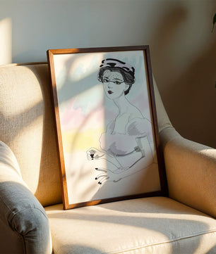 Elegant Woman in Vintage Fashion with Veil Hat and Pastel Background - Mi tienda