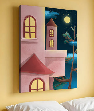 Castillo con ventanas arqueadas bajo el cielo iluminado por la luna