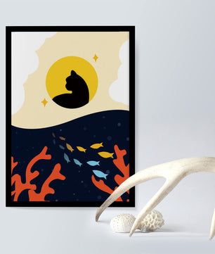 Ruhiges abstraktes Design mit Katzensilhouette und lebendiger Unterwasserszene
