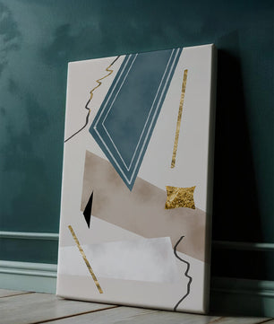 Abstraktes geometrisches Kunstwerk mit goldenen Akzenten und dynamischen Formen