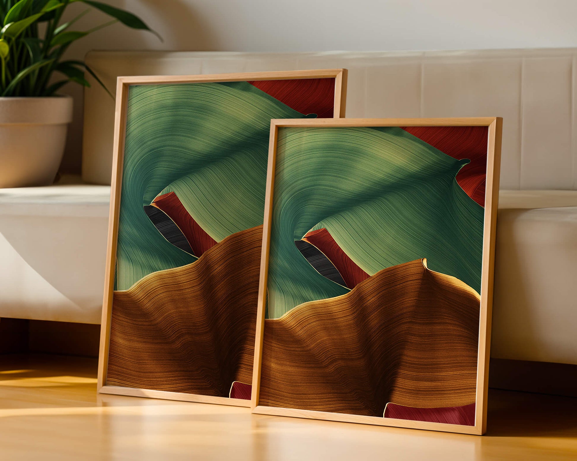 Abstrakte Komposition mit fließenden Texturen in Grün und Gold