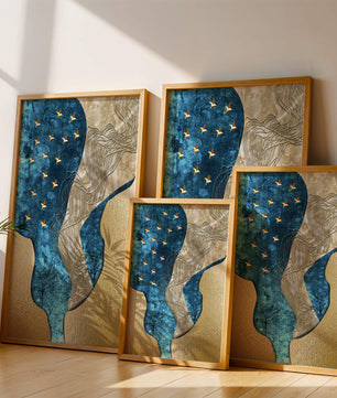 Paisaje texturizado abstracto con elementos dorados y azules